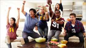 News 8 Steps to Hosting the Perfect College Football Party for College Students