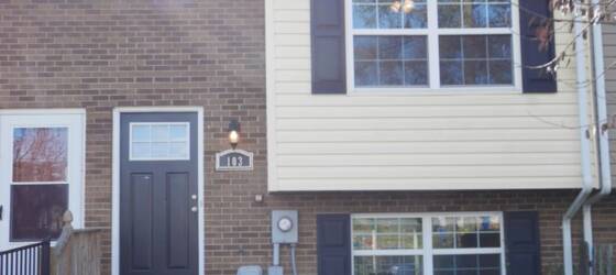 FCC Housing Beautiful Townhouse- Taneytown, MD for Frederick Community College Students in Frederick, MD