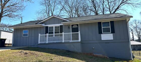 UWG Housing Wow! Fully renovated! 3 bed, 1.5 bath, LVP flooring, stainless appliances, private deck, parking for 2, laundry room, must see! for University of West Georgia Students in Carrollton, GA