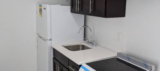 WestConn Housing studio apts for rent with heat and hot water included in the rent for Western Connecticut State University Students in Danbury, CT