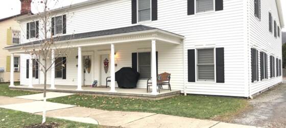 Grove City Housing SHOWING! 3BR 2.5Bath Condo DOWNTOWN for Grove City College Students in Grove City, PA