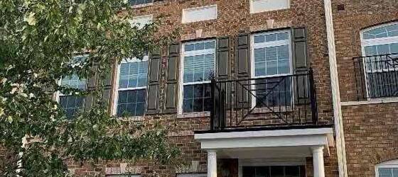 VCU Housing Welcome to this beautiful 3 bedroom, 3.5 bath home in the heart of Short Pump's West Broad Village! for Virginia Commonwealth University Students in Richmond, VA