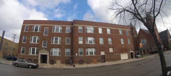 Saint Xavier Housing Washington Park: heat included, no security deposit required for Saint Xavier University Students in Chicago, IL