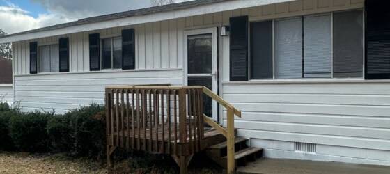 GCSU Housing 3 bedroom 1 bath completely renovated home! for Georgia College & State University Students in Milledgeville, GA