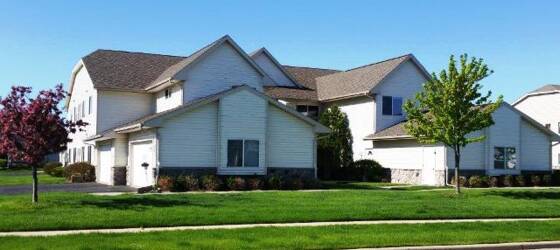 Whitewater Housing Delavan condo unit for Whitewater Students in Whitewater, WI