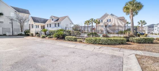 MUSC Housing New 3br/2.5ba townhome~Access to community pool! for Medical University of South Carolina Students in Charleston, SC