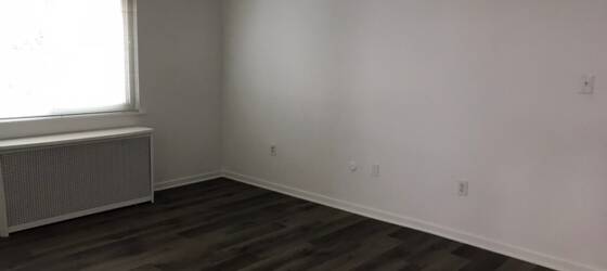 Community College of Allegheny County- North Housing Spotless 1Bedroom apartment ! for Community College of Allegheny County- North Students in Pittsburgh, PA