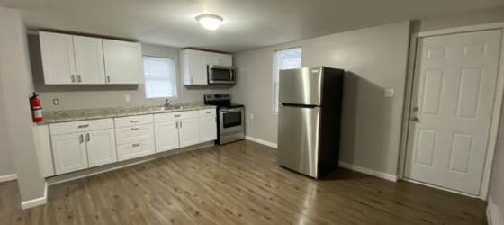 Dallas Housing Fully Renovated 2-story Apt with All appliances for Dallas Students in Dallas, PA