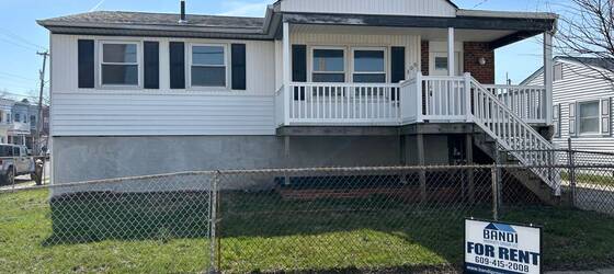 Atlantic Cape Community College Housing Charming 3 Bedroom/1 Bathroom Newly Renovated Home-Ready for Move-In! for Atlantic Cape Community College Students in Mays Landing, NJ