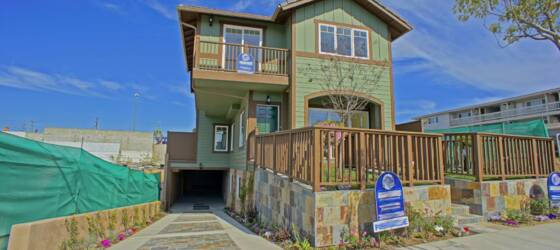 CSU Long Beach Housing Gorgeous townhome for rent- blocks from the beach for CSU Long Beach Students in Long Beach, CA