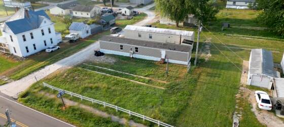 Paul Mitchell the School-Missouri Columbia Housing Spacious 3 Bed/2 Bath Unit Mobile Home in Jamestown - $400/mo lot rent. Rent to own and financing. for Paul Mitchell the School-Missouri Columbia Students in Columbia, MO