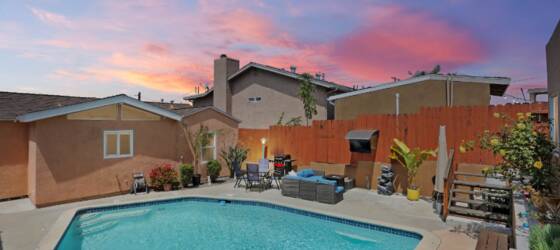 SDCC Housing Private Pool | Firepit | Sunset Views | Sea World for San Diego City College Students in San Diego, CA