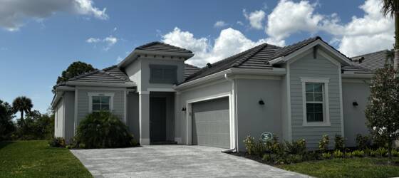 Ringling Housing SEASONAL FURNISHED/Brand New Home with GOLF TRANSFER in Wellen Park for Ringling College of Art and Design Students in Sarasota, FL