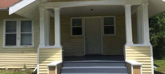 Bethel Housing 2 Bed/1 bath home @ 521 Haney for Bethel College Students in Mishawaka, IN