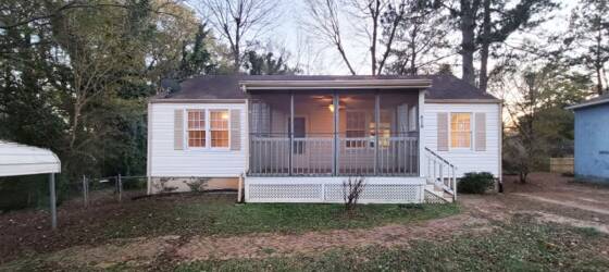 Kennesaw State Housing 4 bed / 2 bath Home Near Kennesaw Marietta Campus for Kennesaw State University Students in Kennesaw, GA