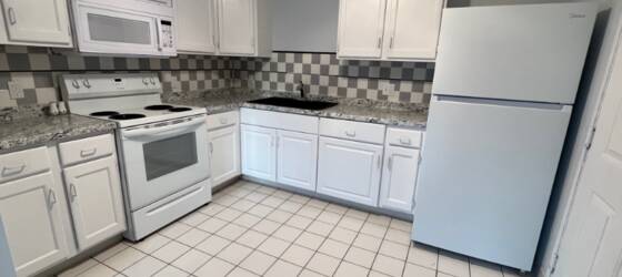 NEC Housing 2 Bedroom apartment in Concord NH for New England College Students in Henniker, NH