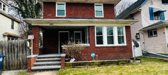 Kent State Housing SECTION 8 - VOUCHER ACCEPTED: Spacious 4 - 5 Bed | 2 Bath | Akron, OH for Kent State University Students in Kent, OH