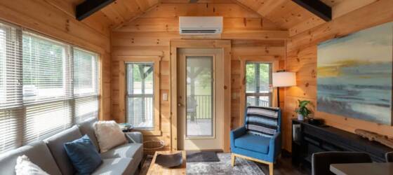 South Carolina Housing Stylish New Tiny House Rural Campobello - Weekly or Monthly Rent for University of South Carolina Upstate Students in Spartanburg, SC