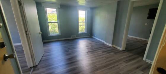 Penn State Behrend Housing Two Bedroom Apartment Available for Rent for Pennsylvania State University Erie, the Behrend College Students in Erie, PA