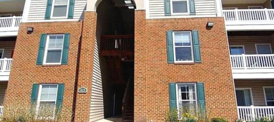 VA Tech Housing 213 S Knollwood Drive #3101| Condo | 2 Bed 2 Bath | for Virginia Tech Students in Blacksburg, VA