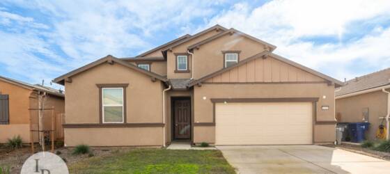 Reedley College  Housing BRAND NEW CUSD Home, 5BR/3BA - Lots of Amenities! for Reedley College  Students in Reedley, CA