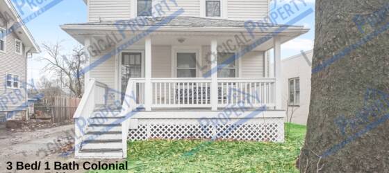 Gallery College of Beauty Housing Walk to Dwntwn Royal Oak! 3Bed/2Bath Colonial w/Fin Bsmnt,C/A,ALL App for Gallery College of Beauty Students in Clinton Township, MI