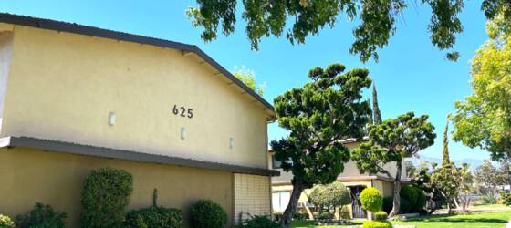 Claremont Housing Spacious 2 bedroom townhouse in Upland!! for Claremont McKenna College Students in Claremont, CA